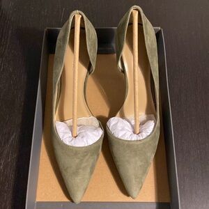 Ann Taylor D’Orsay Suede Pump